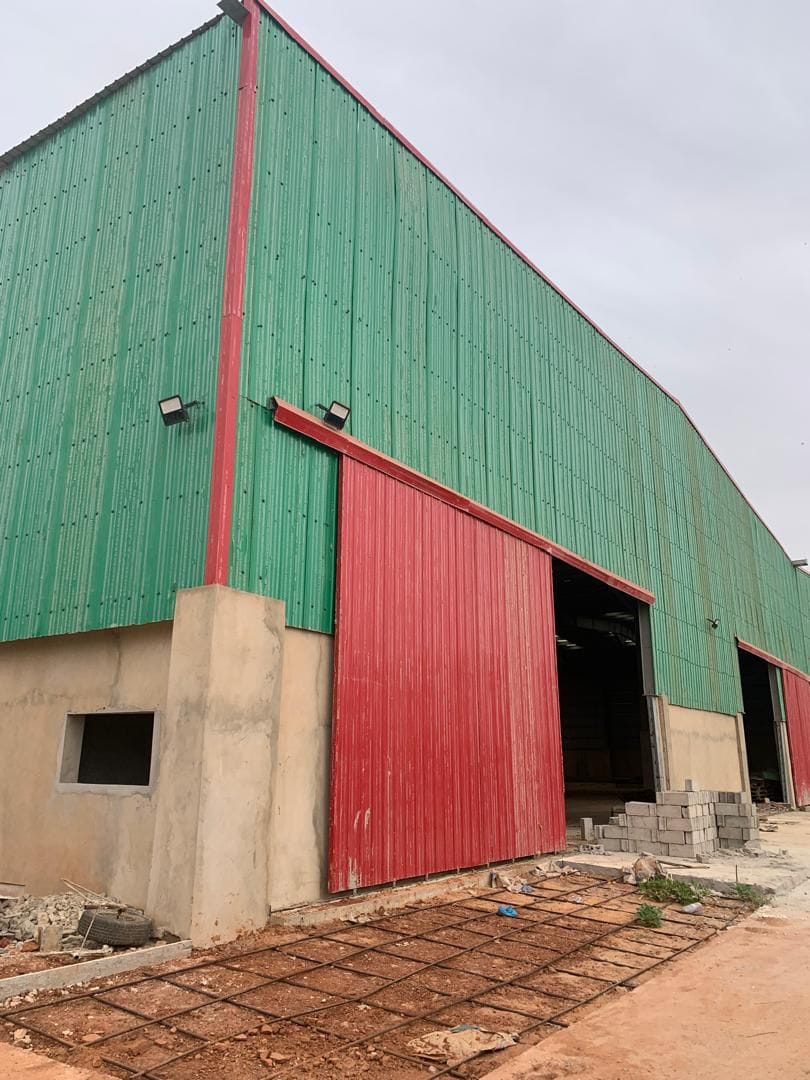 Hangar métallique et entrepôt industriel - Projet de construction industrielle IBATOM SARL